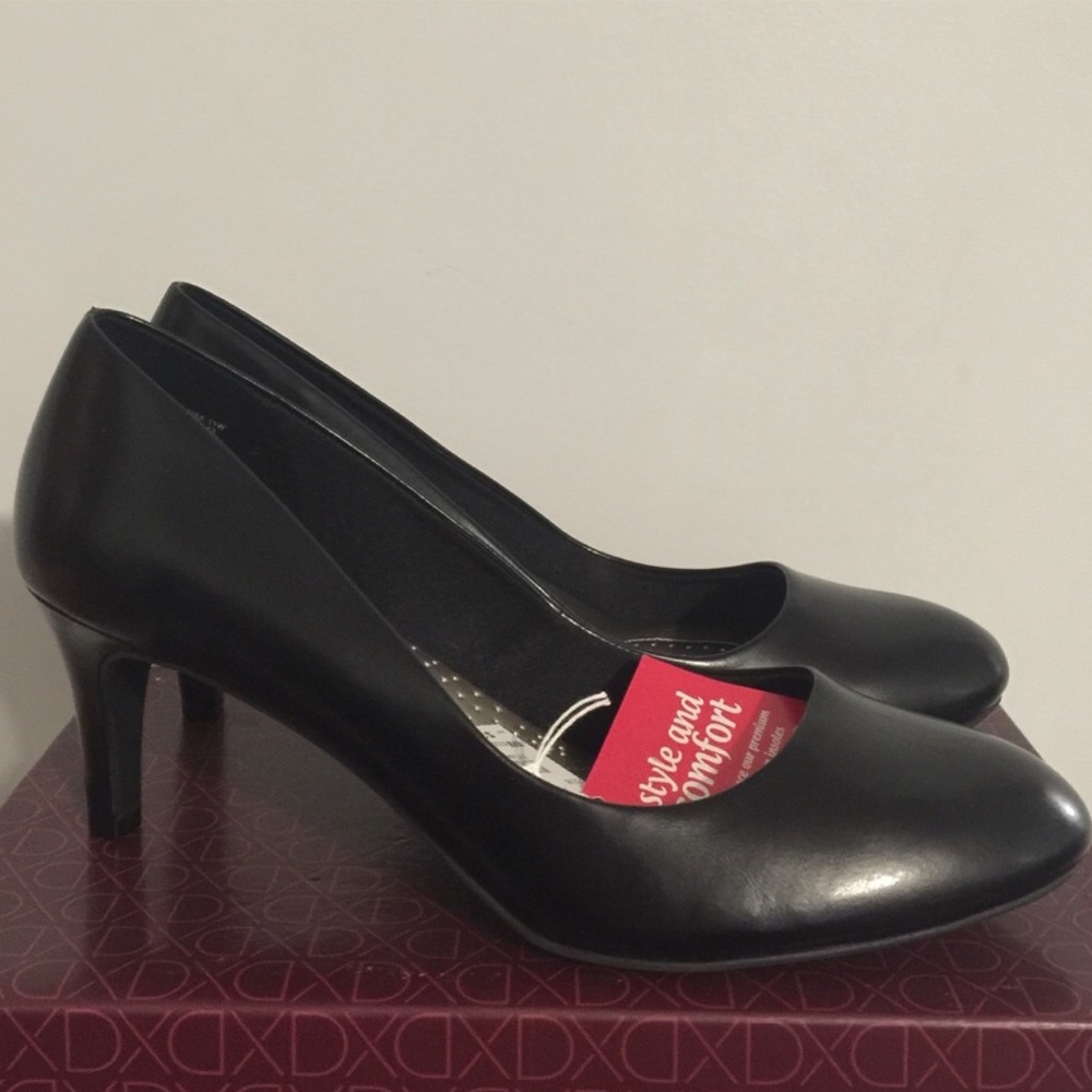 Woman's Size 12W Heels - Picture 2 of 3